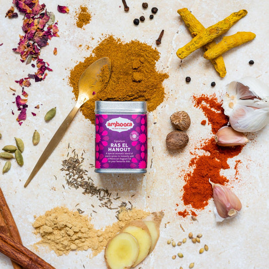 Amboora Signature Ras El Hanout in a tin with natural ingredients like ginger, cinnamon and turmeric among many others